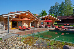 Blockhäuser mit Sauna und Massage