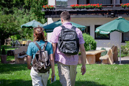 Wandern zum Hotel Konradshof